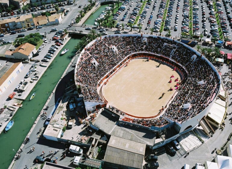 Arènes de Palavas vue aérienne © Vincent Ribera Organisation