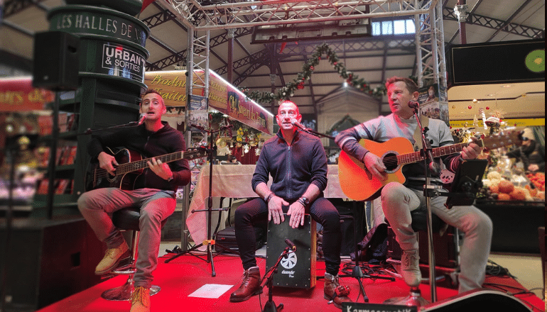 Le groupe Karmacoustik aux halles de Narbonne en décembre 2023 © DR.