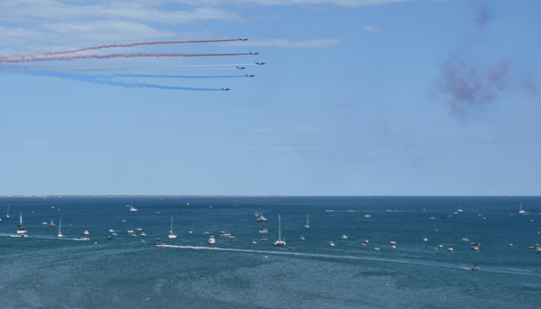 Vol de la Patrouille de France ©OT Palavas