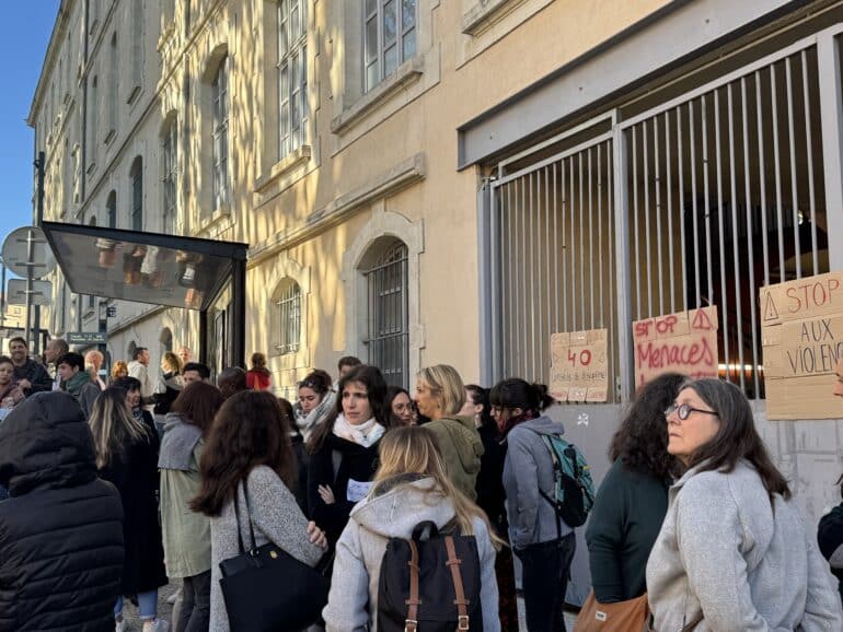 Manifestation devant le Collège Paul Riquet de Béziers ©EG