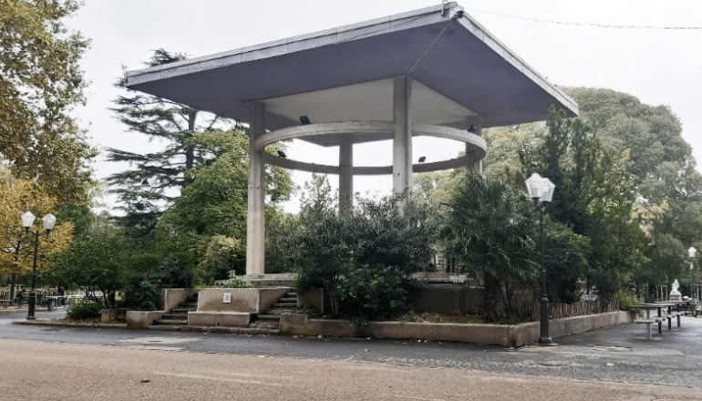 Kiosque Bosc avant. © DR